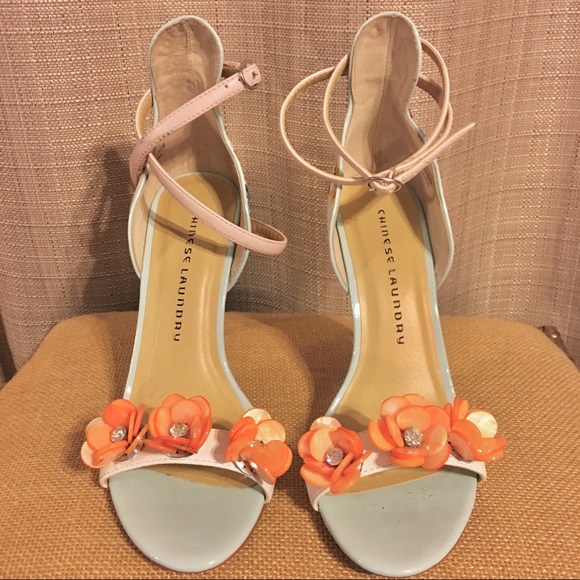 chinese laundry floral heels